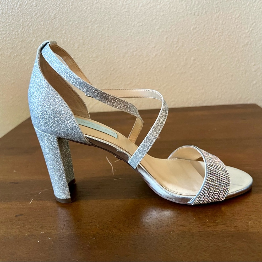 NWT Betsey Johnson silver heels